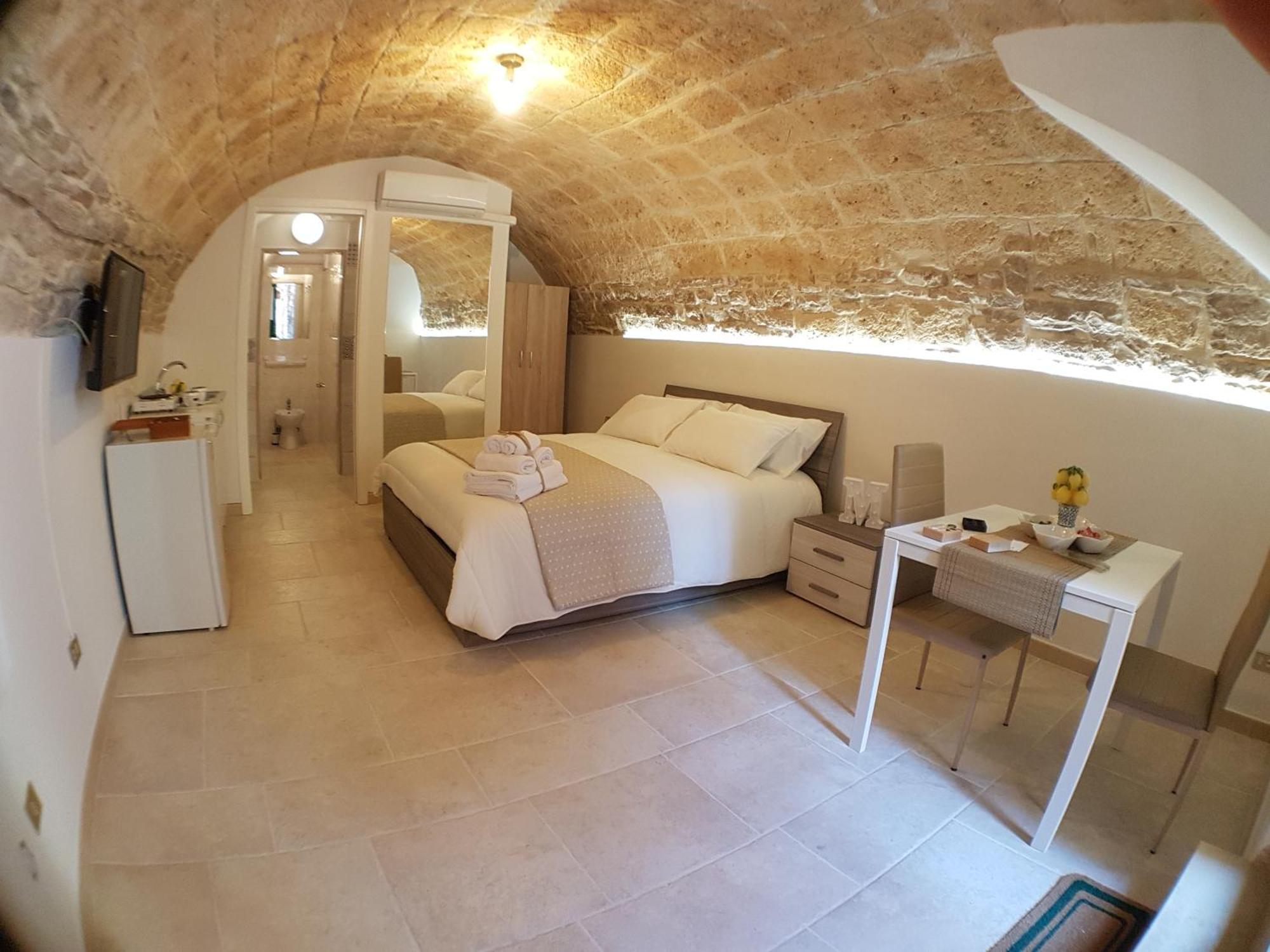 B&B Montebello Трани Екстериор снимка