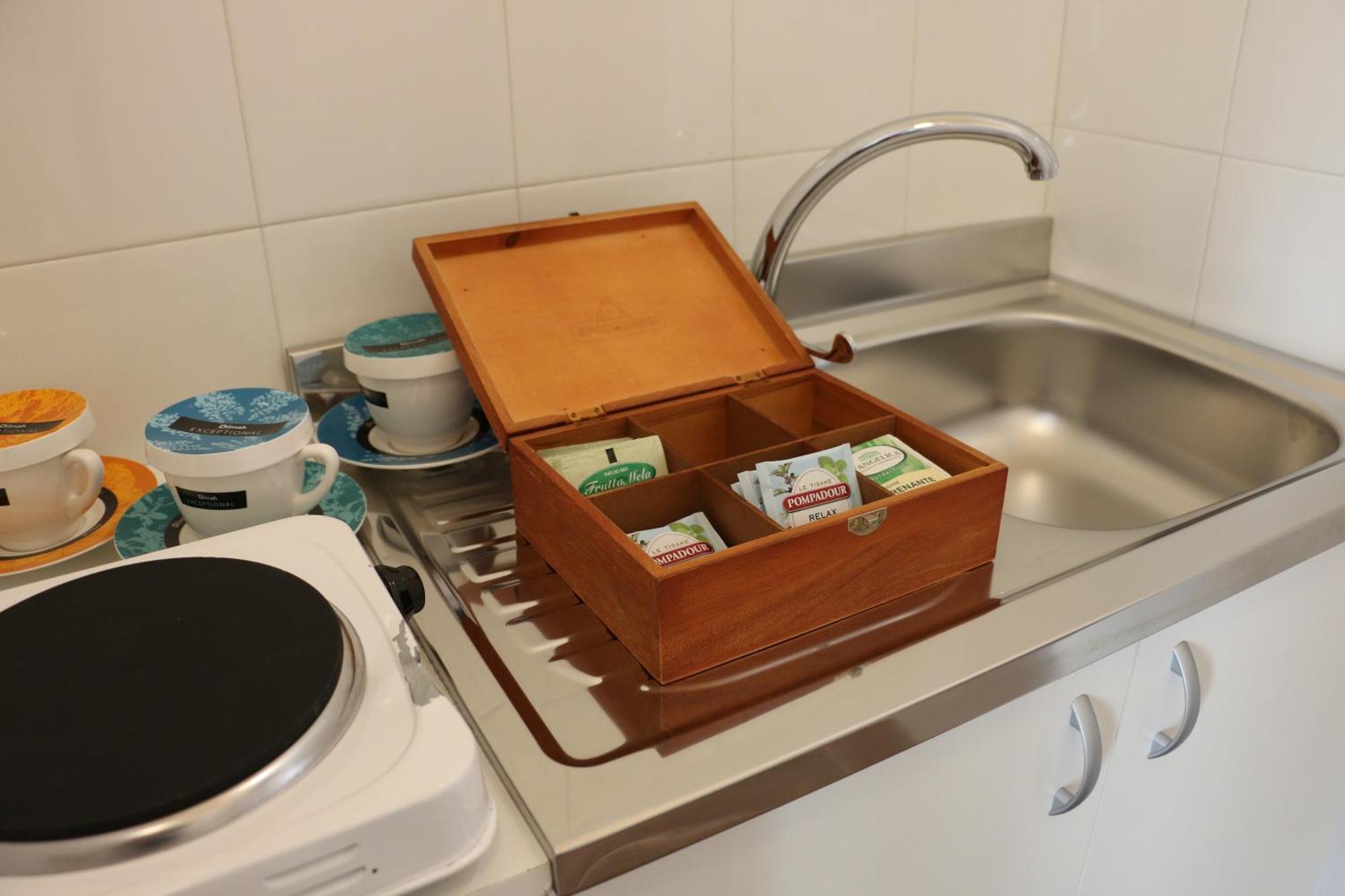 B&B Montebello Трани Екстериор снимка
