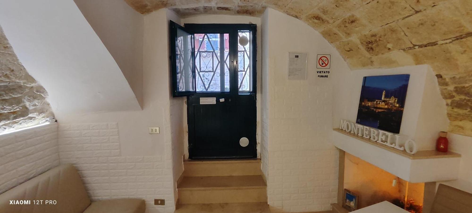 B&B Montebello Трани Екстериор снимка