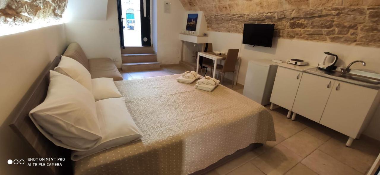 B&B Montebello Трани Екстериор снимка